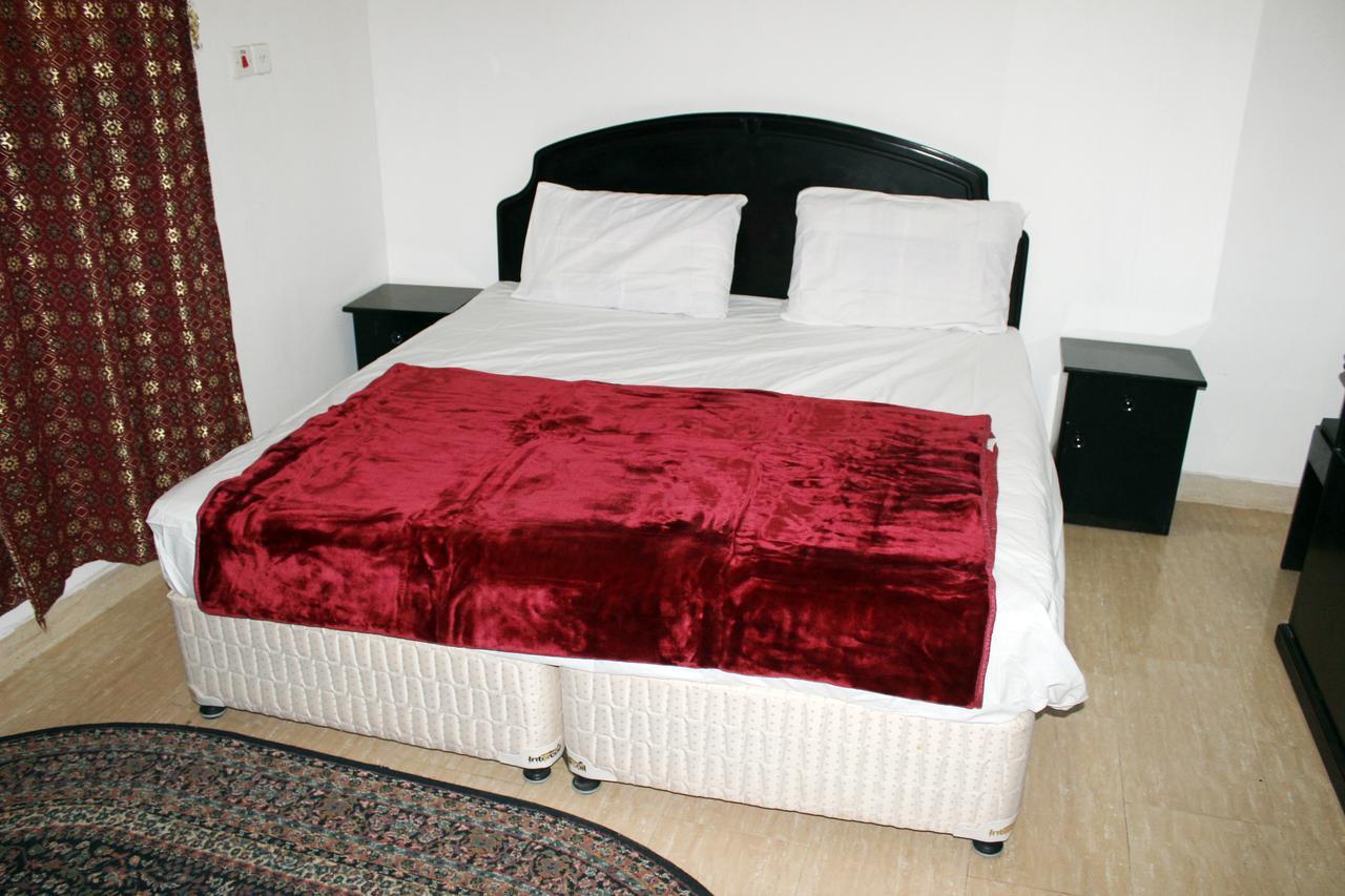 Al Eairy Apartments Alqaseem 3 Бурайда Екстериор снимка